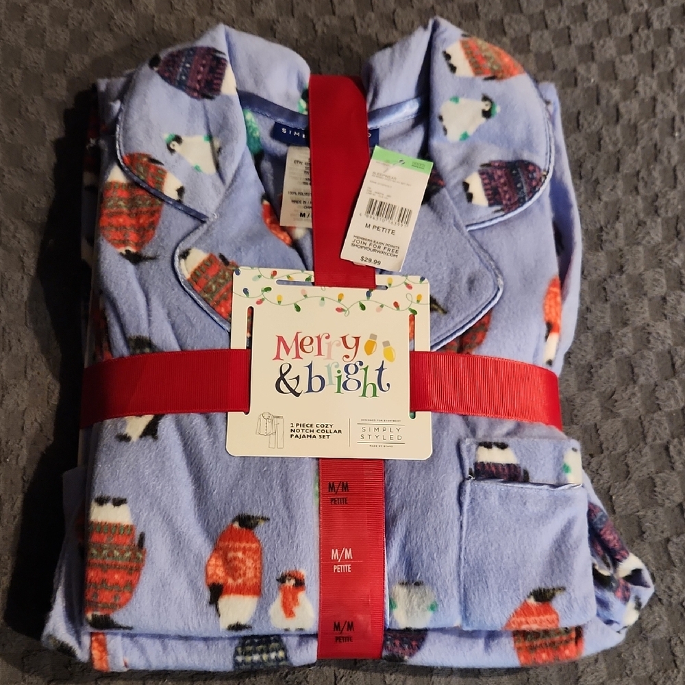 NWT Merry &‎ Bright PJ's
